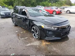 1HGCV1F33JA249279 2018 HONDA ACCORD