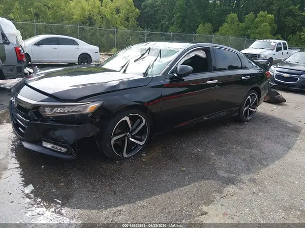 1HGCV1F33JA249279 2018 HONDA ACCORD - Image 2