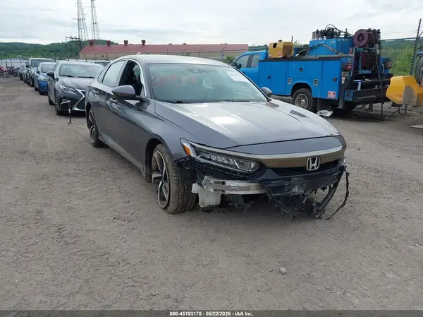 1HGCV1F33JA250724 2018 HONDA ACCORD - Image 1