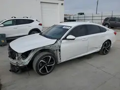 1HGCV1F33JA251100 2018 HONDA ACCORD