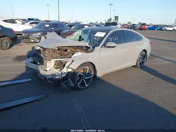 1HGCV1F33JA251114 2018 HONDA ACCORD - Image 2