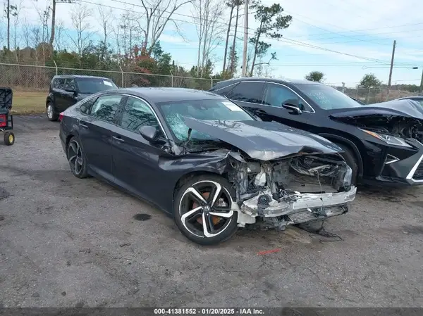 1HGCV1F33JA258631 2018 HONDA ACCORD - Image 1