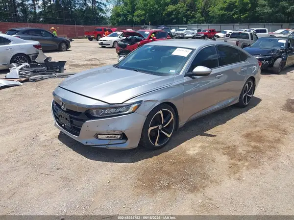 1HGCV1F33JA260735 2018 HONDA ACCORD - Image 2