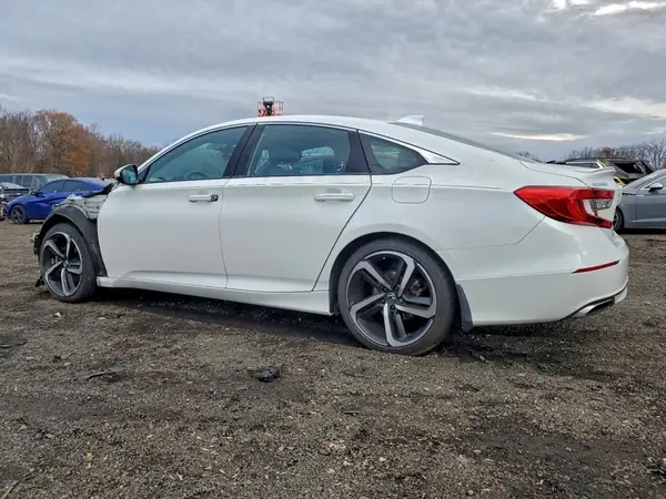 1HGCV1F33JA262081 2018 HONDA ACCORD - Image 2