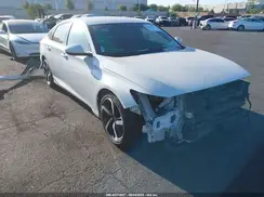 1HGCV1F33JA262579 2018 HONDA ACCORD