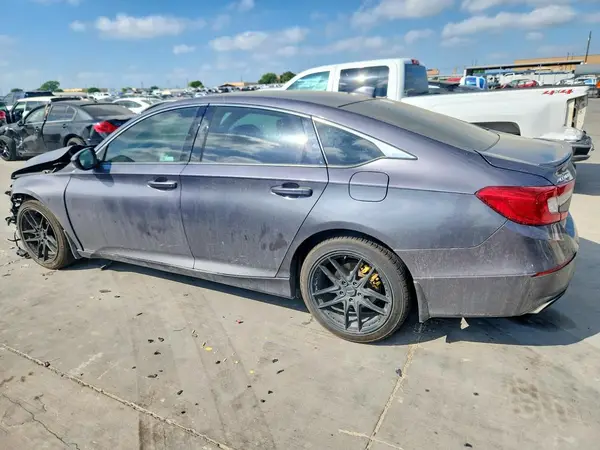 1HGCV1F33JA263652 2018 HONDA ACCORD - Image 2