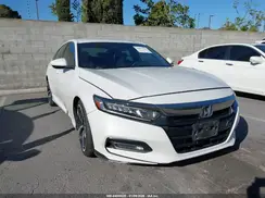 1HGCV1F33JA264445 2018 HONDA ACCORD
