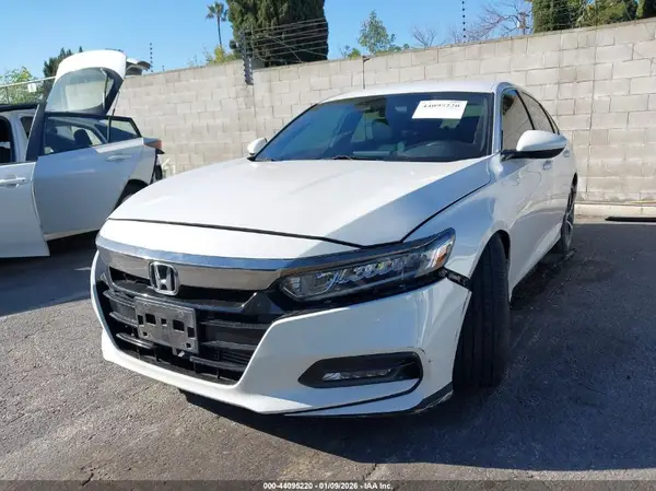 1HGCV1F33JA264445 2018 HONDA ACCORD - Image 2