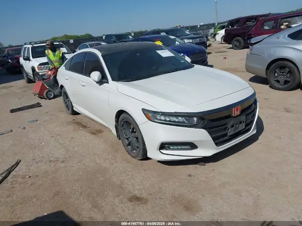 1HGCV1F33JA264459 2018 HONDA ACCORD - Image 1