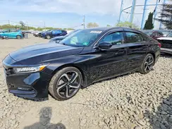 1HGCV1F33JA265532 2018 HONDA ACCORD