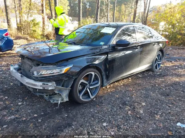 1HGCV1F33JA266471 2018 HONDA ACCORD - Image 2