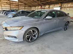 1HGCV1F33JA266812 2018 HONDA ACCORD