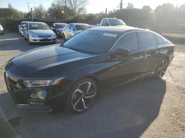 1HGCV1F33JA268057 2018 HONDA ACCORD - Image 1