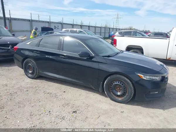 1HGCV1F33JA800570 2018 HONDA ACCORD - Image 1