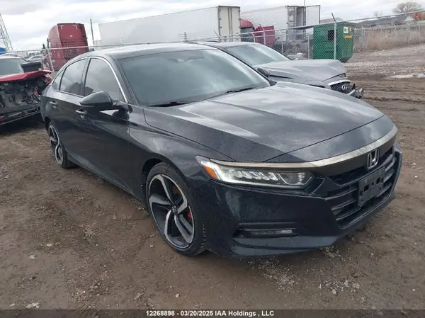 1HGCV1F33JA811567 2018 HONDA ACCORD - Image 1