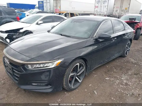 1HGCV1F33JA811567 2018 HONDA ACCORD - Image 2