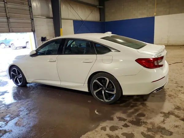 1HGCV1F33KA009022 2019 HONDA ACCORD - Image 2
