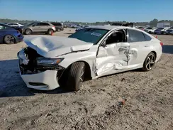 1HGCV1F33KA034261 2019 HONDA ACCORD