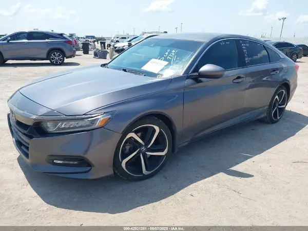 1HGCV1F33KA035944 2019 HONDA ACCORD - Image 2
