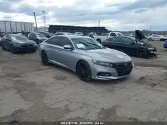 1HGCV1F33KA043302 2019 HONDA ACCORD