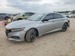 1HGCV1F33KA043784 2019 HONDA ACCORD