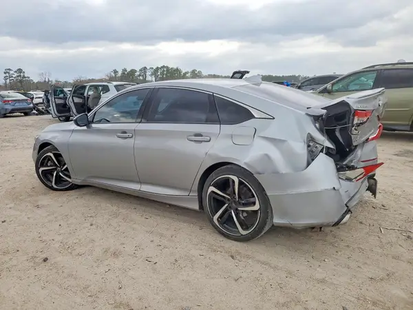 1HGCV1F33KA043784 2019 HONDA ACCORD - Image 2