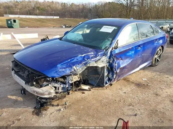 1HGCV1F33KA043879 2019 HONDA ACCORD - Image 2