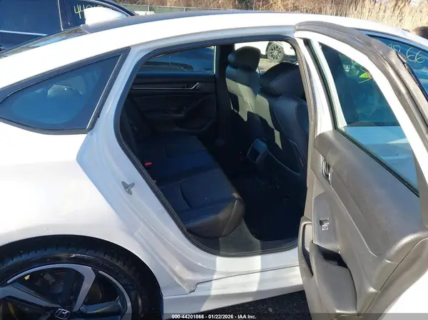 1HGCV1F33KA044692 2019 HONDA ACCORD - Image 8