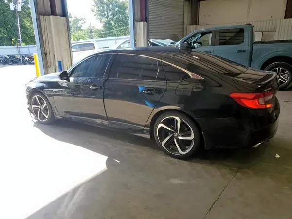 1HGCV1F33KA045485 2019 HONDA ACCORD - Image 2