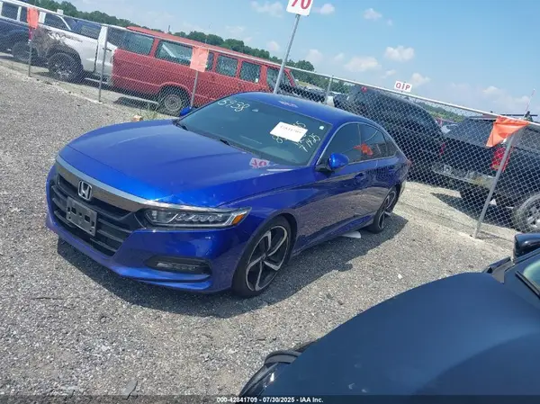 1HGCV1F33KA045938 2019 HONDA ACCORD - Image 2