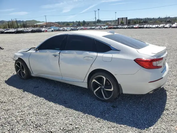 1HGCV1F33KA047964 2019 HONDA ACCORD - Image 2