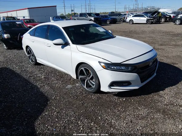 1HGCV1F33KA058494 2019 HONDA ACCORD - Image 1