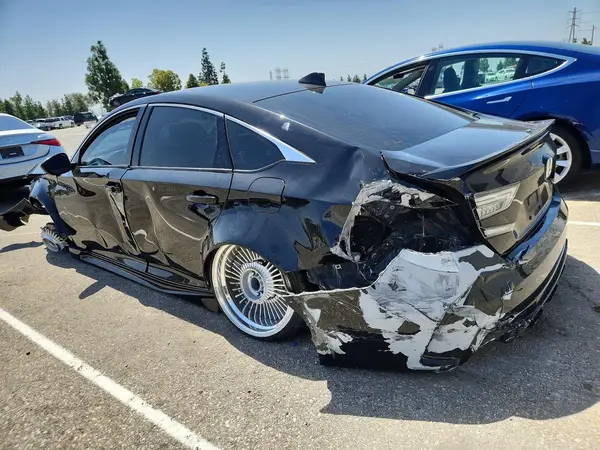 1HGCV1F33KA065851 2019 HONDA ACCORD - Image 2
