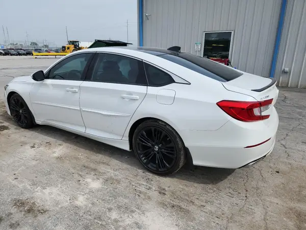1HGCV1F33KA067132 2019 HONDA ACCORD - Image 2