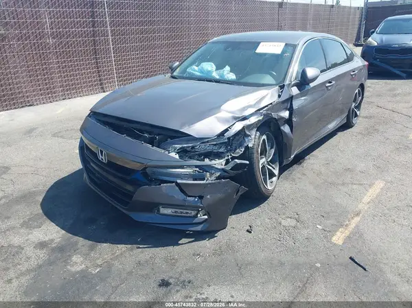 1HGCV1F33KA069950 2019 HONDA ACCORD - Image 2