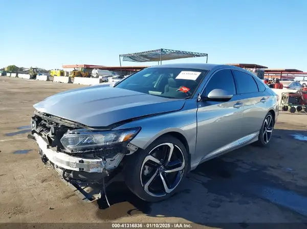 1HGCV1F33KA070581 2019 HONDA ACCORD - Image 2