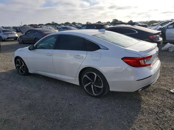 1HGCV1F33KA070631 2019 HONDA ACCORD - Image 2