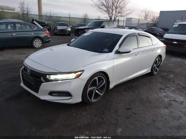 1HGCV1F33KA073125 2019 HONDA ACCORD - Image 2