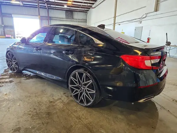 1HGCV1F33KA078986 2019 HONDA ACCORD - Image 2