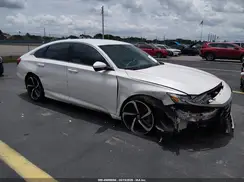 1HGCV1F33KA082181 2019 HONDA ACCORD