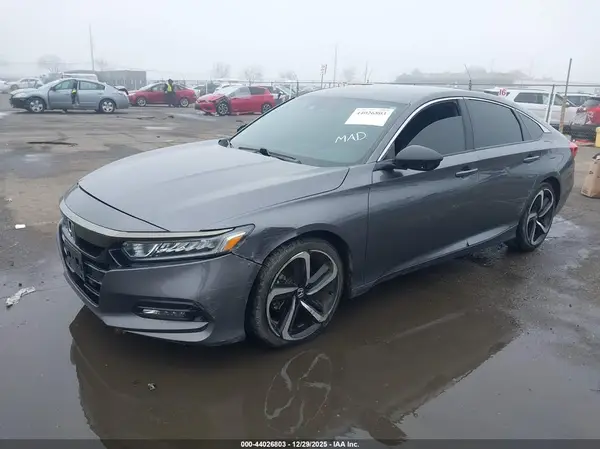 1HGCV1F33KA096565 2019 HONDA ACCORD - Image 2
