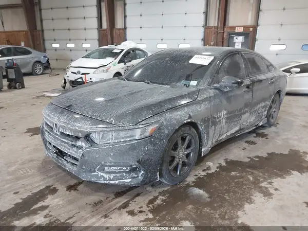 1HGCV1F33KA097621 2019 HONDA ACCORD - Image 2
