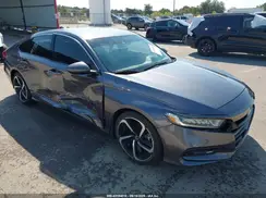 1HGCV1F33KA098316 2019 HONDA ACCORD