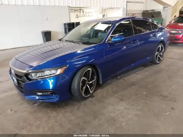 1HGCV1F33KA107760 2019 HONDA ACCORD - Image 2