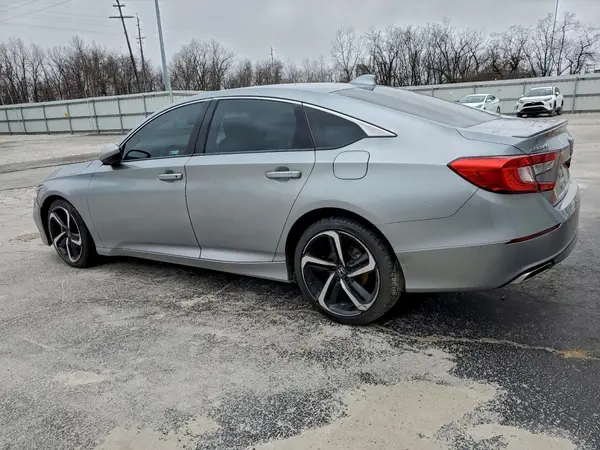 1HGCV1F33KA115731 2019 HONDA ACCORD - Image 2