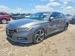 1HGCV1F33KA125532 2019 HONDA ACCORD
