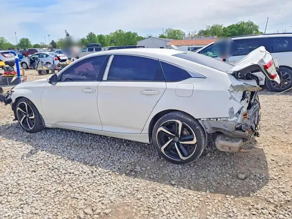 1HGCV1F33KA126471 2019 HONDA ACCORD - Image 2
