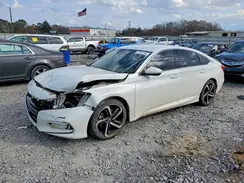 1HGCV1F33KA129032 2019 HONDA ACCORD