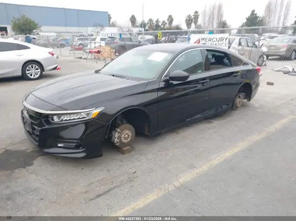 1HGCV1F33KA131539 2019 HONDA ACCORD - Image 2
