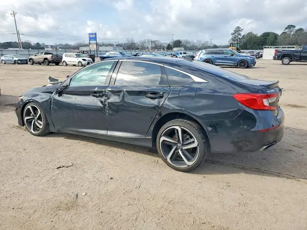 1HGCV1F33KA136840 2019 HONDA ACCORD - Image 2